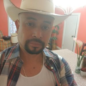 Meet your Posher, Ramirez